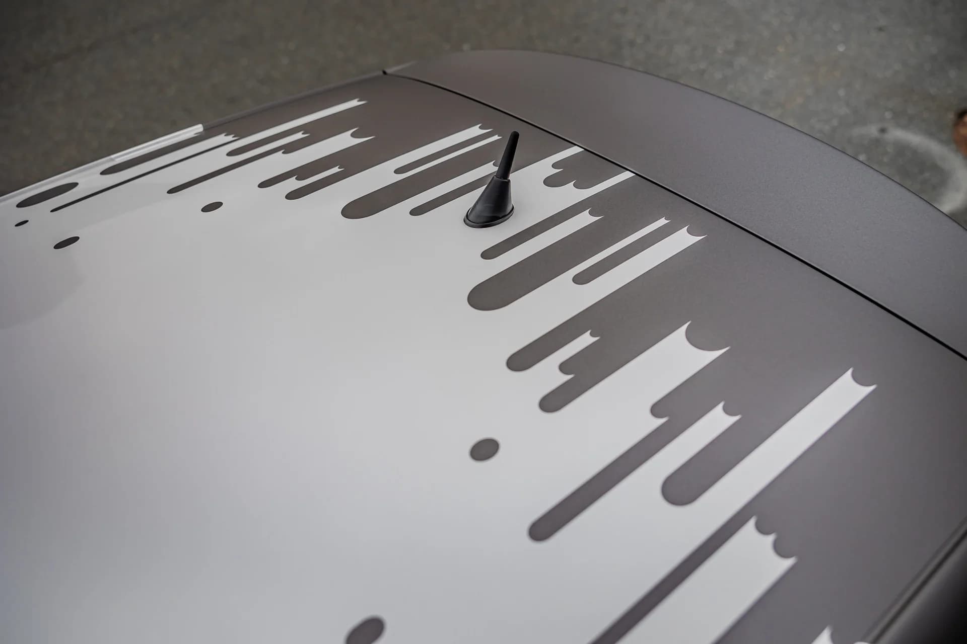 Designfolierung – Chrome Stripes – Bild 7
