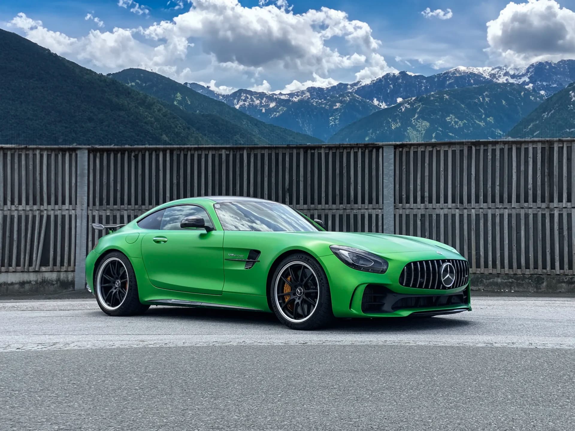 Deluxe Paket – Mercedes AMG GTR – Bild 6