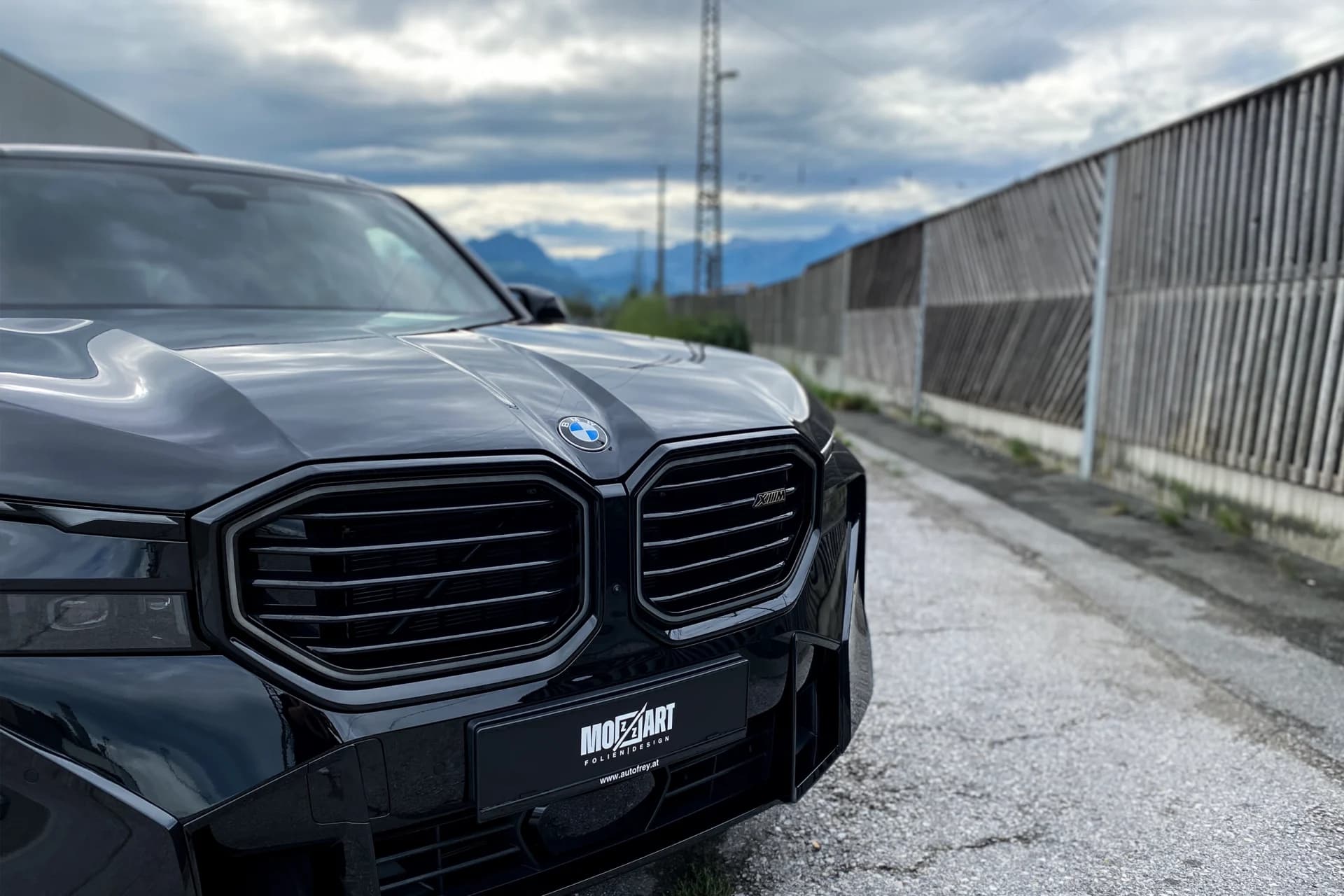 Front Paket – BMW XM – Bild 4
