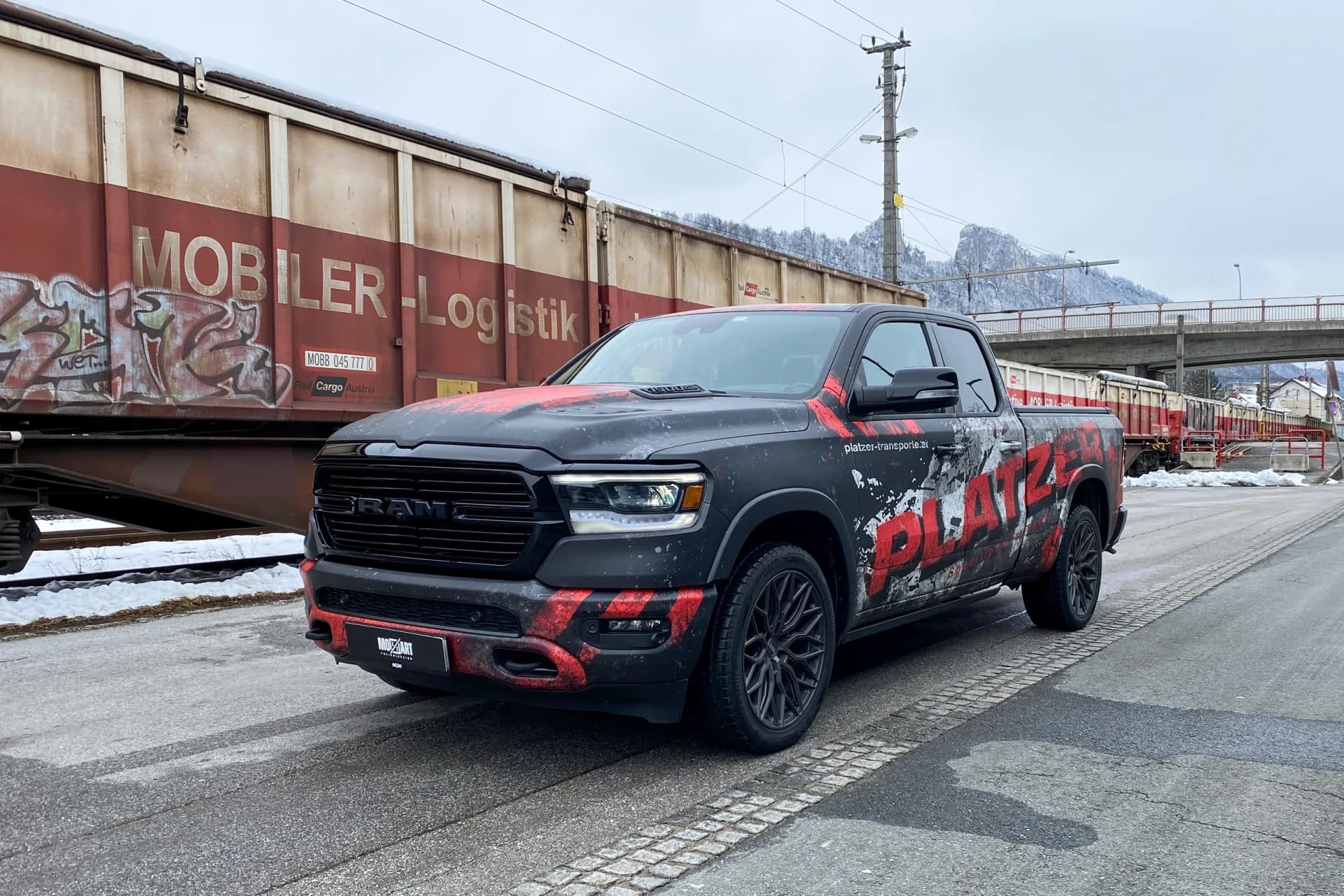 Used-Look Folierung – Dodge Ram für Platzer Transporte – Bild 3