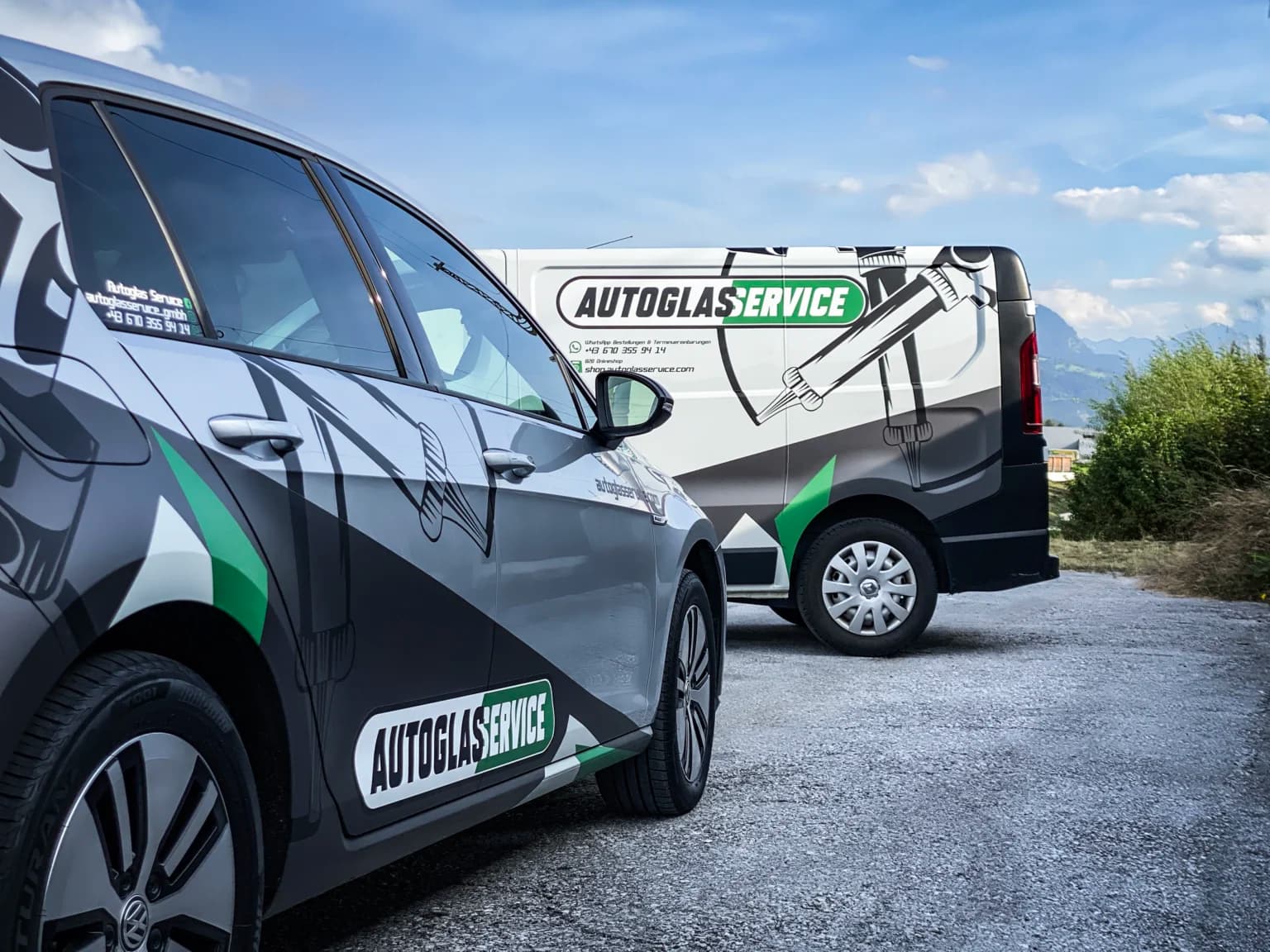 Firmenflotte Autoglasservice Salzburg mit einheitlicher Beschriftung